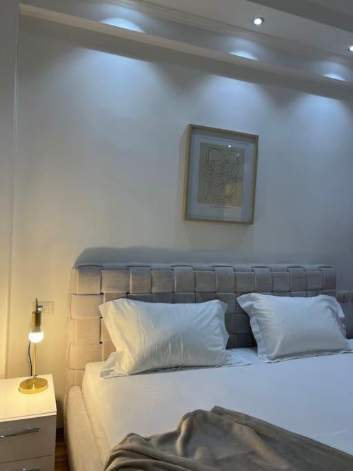 Apartment Rizz 2 *